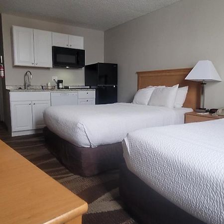 Days Inn By Wyndham Gillette Bagian luar foto